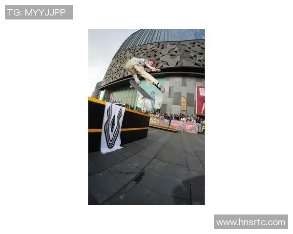 重庆攀岩队在世界滑板锦标赛中的逆袭之旅展现了勇气与坚持的精神